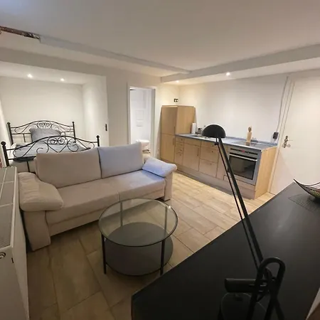Pendler Montagewohnung * Holzen